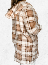 Load image into Gallery viewer, Teddy Flannel
